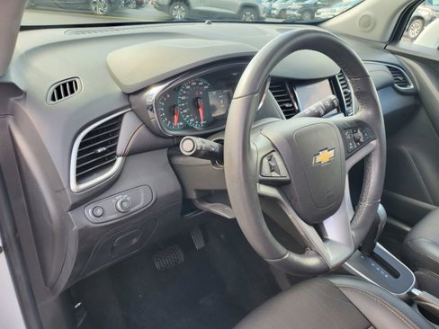 Certified 2022 Chevrolet Trax LT w/ Sport Edition image 22
