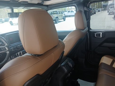 Used 2020 Jeep Gladiator Rubicon image 21