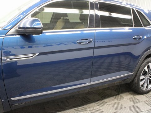 Used 2021 Volkswagen Atlas Cross Sport SEL Premium image 47