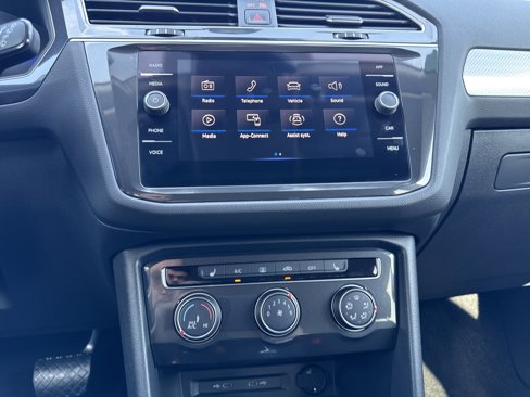Certified 2024 Volkswagen Tiguan S image 24