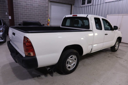 Used 2015 Toyota Tacoma 2WD Access Cab image 6