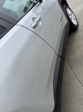 Used 2016 Jeep Renegade Latitude w/ Popular Equipment Group image 8