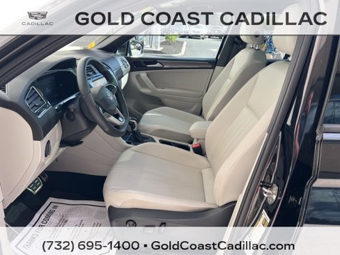 Used 2022 Volkswagen Tiguan SE R-Line image 15