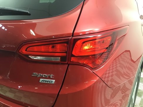 Used 2017 Hyundai Santa Fe Sport image 23