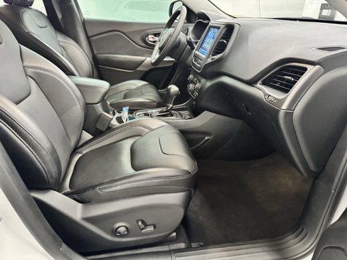Used 2022 Jeep Cherokee Latitude Lux image 22