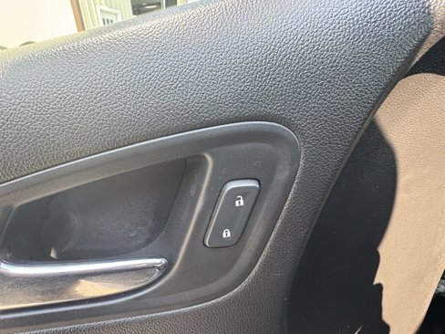 Used 2016 Chevrolet Colorado Z71 image 12