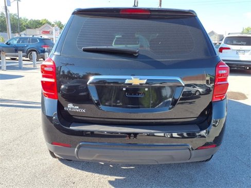 Used 2017 Chevrolet Equinox LS image 22