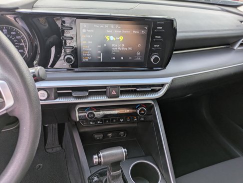Used 2021 Kia K5 LXS image 17