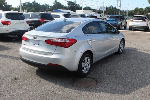 Used 2016 Kia Forte LX image 3