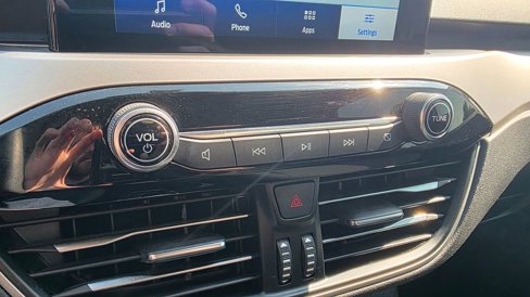 Used 2020 Ford Escape SE image 35