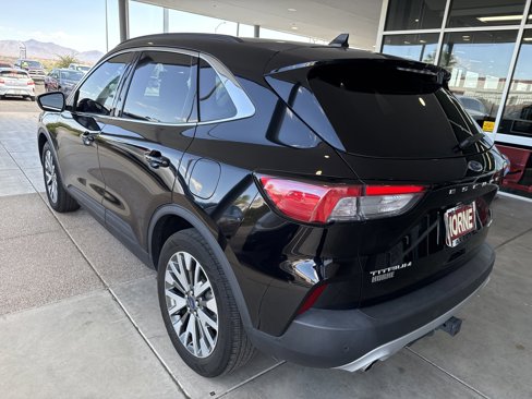 Used 2022 Ford Escape Titanium w/ Class II Trailer Tow Package image 6