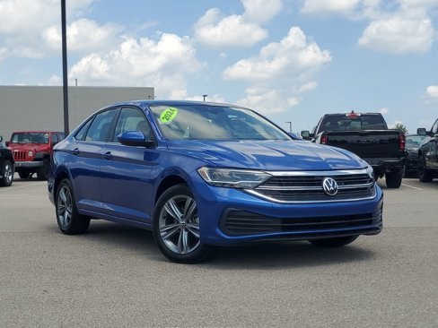 Used 2024 Volkswagen Jetta SE image 35