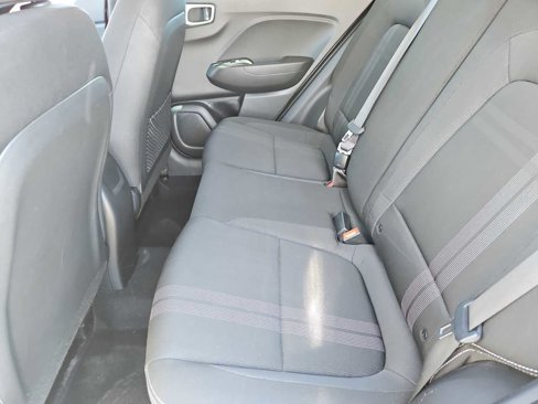 Used 2020 Hyundai Venue SEL image 18