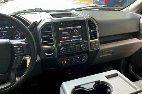 Used 2015 Ford F150 XLT w/ Equipment Group 302A Luxury image 6