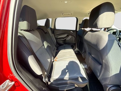 Used 2017 Ford Escape SE image 25