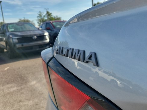 Certified 2023 Nissan Altima 2.5 SV image 8