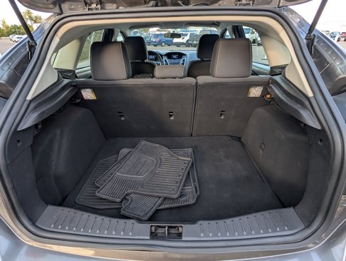 Used 2014 Ford Focus SE w/ SE Winter Package image 25