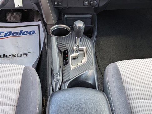 Used 2013 Toyota RAV4 XLE image 18