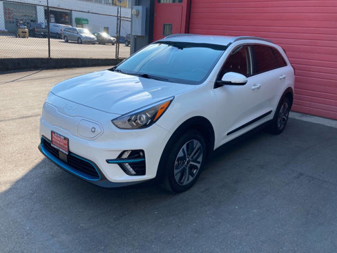 Used 2022 Kia Niro EX w/ Cold Weather Package image 7