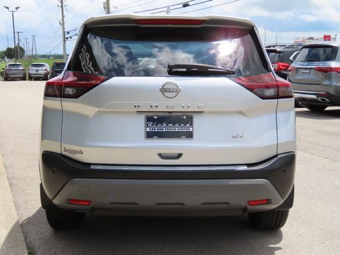 Used 2022 Nissan Rogue SV image 13