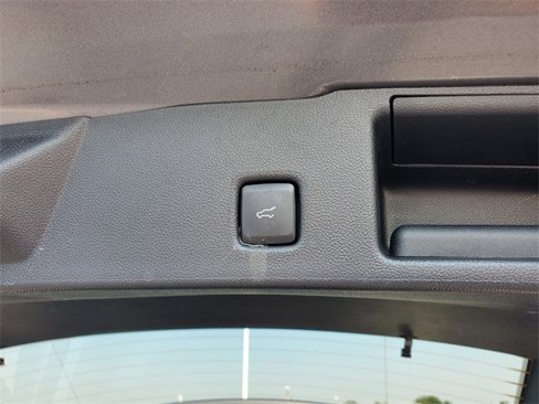 Used 2022 Ford Escape SE image 29