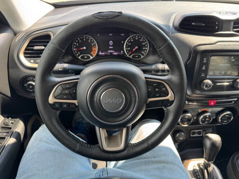 Used 2015 Jeep Renegade Limited image 20