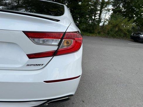 Used 2021 Honda Accord Sport image 32