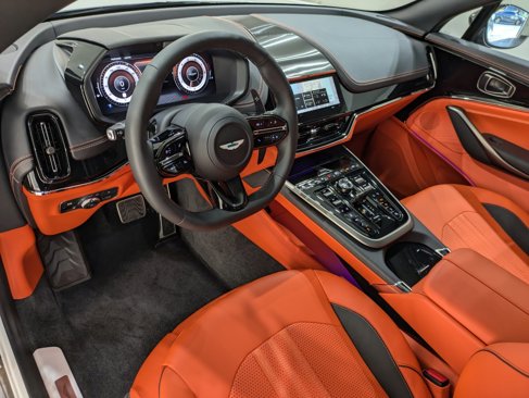 New 2025 Aston Martin DBX 707 image 3