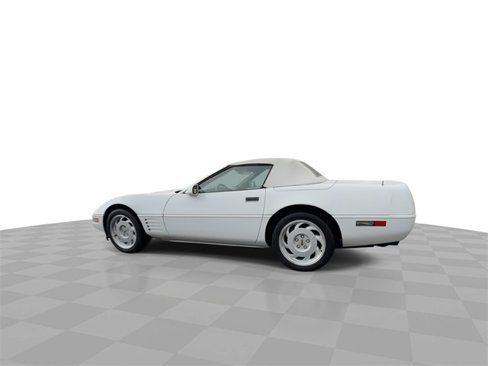 Used 1992 Chevrolet Corvette Convertible image 5