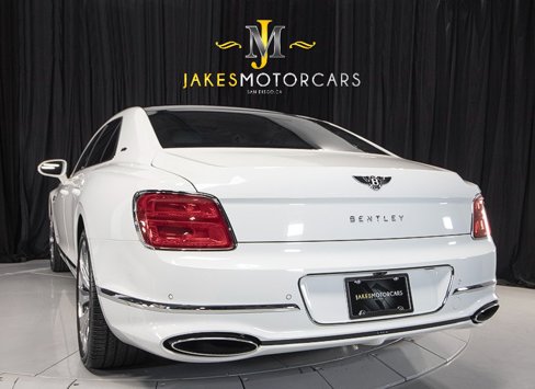 Used 2021 Bentley Flying Spur W12 image 8