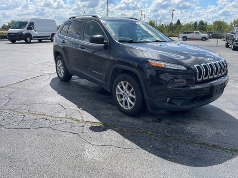 Used 2015 Jeep Cherokee Latitude w/ Cold Weather Group image 4