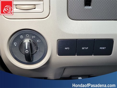Used 2012 Ford Escape XLT image 17
