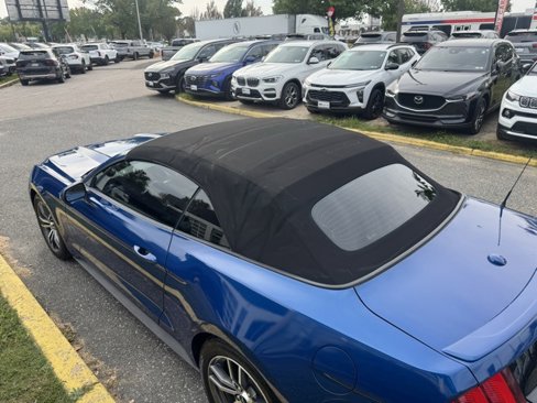 Used 2017 Ford Mustang Premium image 6
