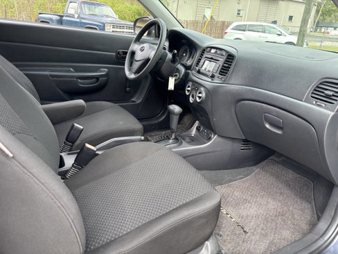 Used 2011 Hyundai Accent GS image 18
