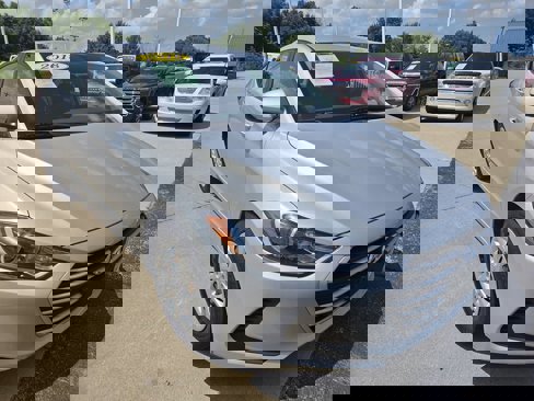 Used 2018 Hyundai Elantra SE w/ Cargo Package image 1