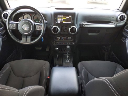 Used 2016 Jeep Wrangler Unlimited Sahara w/ Dual Top Group image 14