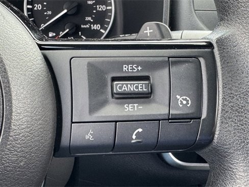 Used 2021 Nissan Rogue S image 17