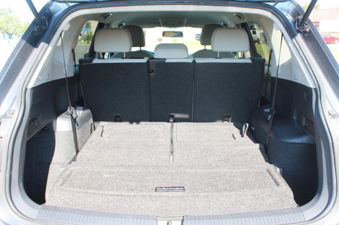 Used 2018 Volkswagen Tiguan S image 8