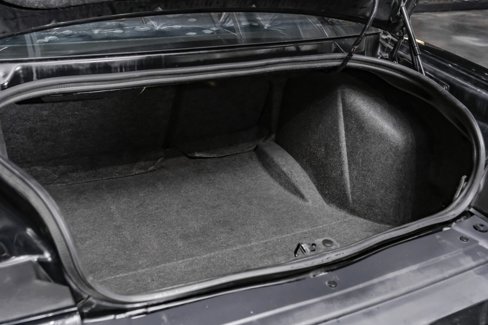Used 2015 Dodge Challenger SXT image 39