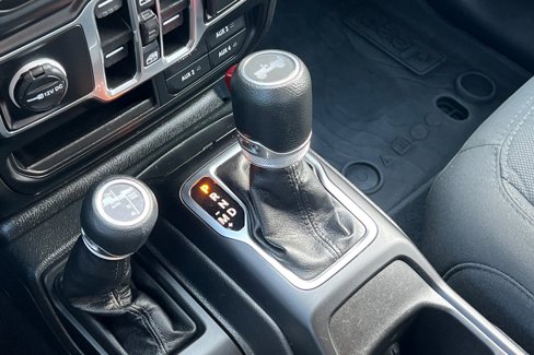 Used 2023 Jeep Wrangler Unlimited image 21