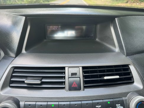 Used 2011 Honda Accord EX image 27
