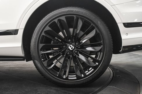 Used 2022 Bentley Bentayga Speed image 32