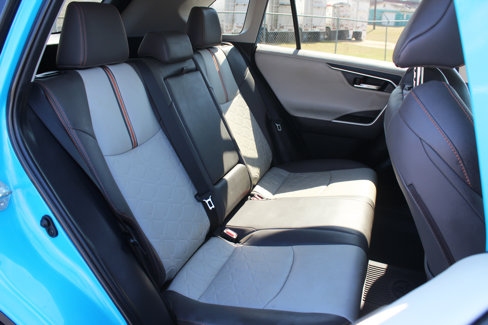 Used 2019 Toyota RAV4 Adventure image 39