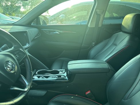 Used 2022 Buick Envision Essence w/ Sport Touring Package image 7
