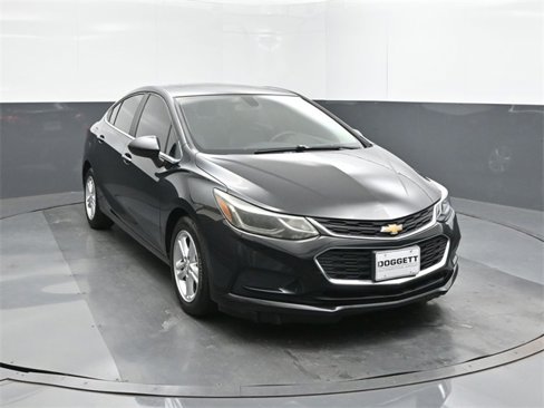 Used 2017 Chevrolet Cruze LT image 22