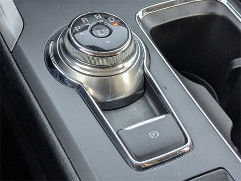 Used 2020 Ford Fusion SEL image 26