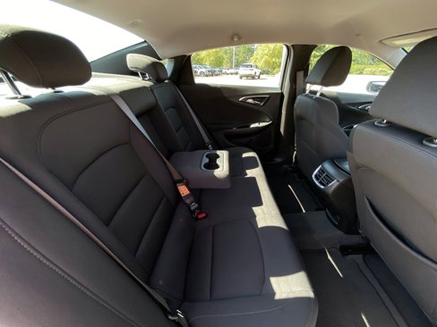 Used 2024 Chevrolet Malibu LT image 27