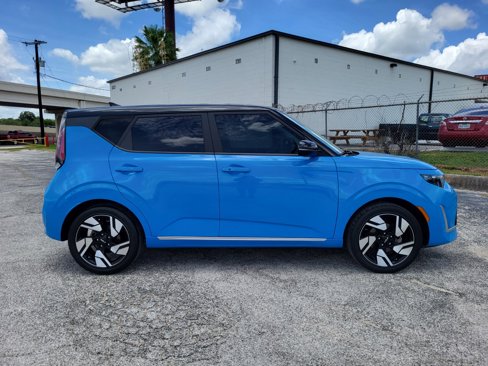 Used 2023 Kia Soul GT-Line image 2