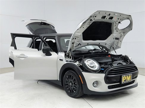 Used 2020 MINI Cooper 4-Door Hardtop w/ Storage Package image 9