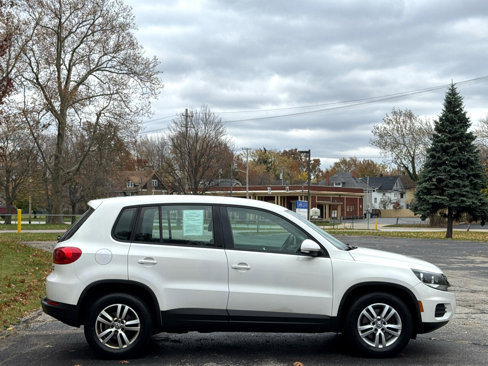 Used 2012 Volkswagen Tiguan S image 7